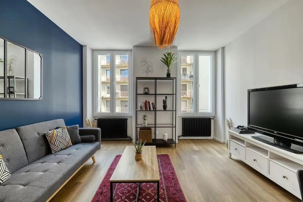 Zenbnb / Cosmo / Chambre N°2 / Proche Tram/Gare Annemasse 0*,